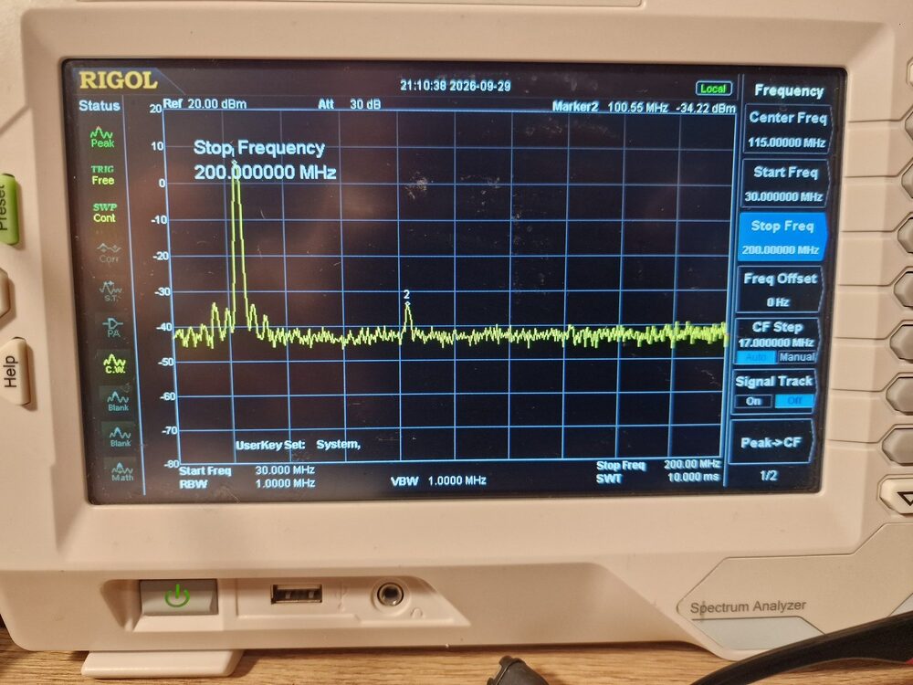 Output spectrum on 6m, 30-200 MHz